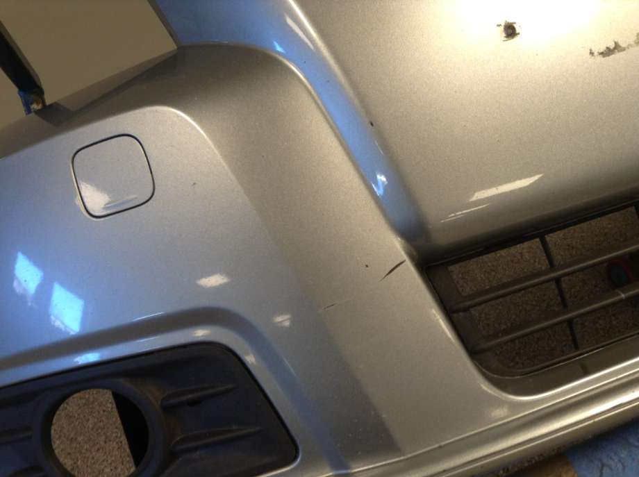 Støtfanger foran til Volvo V50 2007-2012 (Fase 2)  (VOLVO|39852645|39886297|)