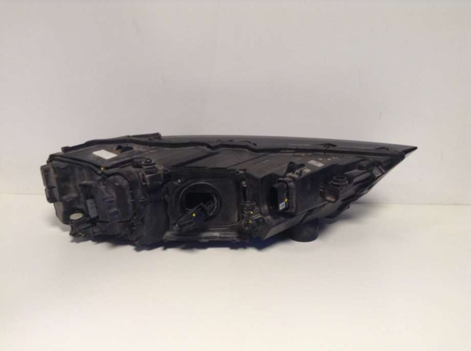 Frontlykt venstre halogen til Audi Q7 2006-2010 (Type I, Fase 1)  (4M0 941 783 C|771.61.000.00|4M0 941 035)