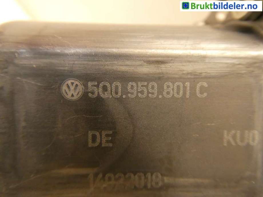 Ruteheis venstre foran til VW e-Golf 2017-2020 (Fase 2)  (VOLKSWAGEN|5Q0 959 801 C|0 130 822 077|E 850 202 101)