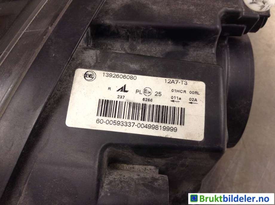 Frontlykt høyre halogen til Peugeot Boxer 2014-->> (Type III, Fase 2)  (PEUGEOT|1392606080||16 827 484 80)