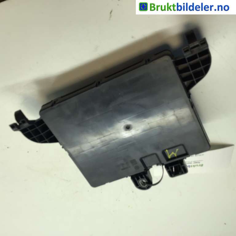 Sikringsboks til Opel Insignia A 2009-2014 (OPEL|13277323|)