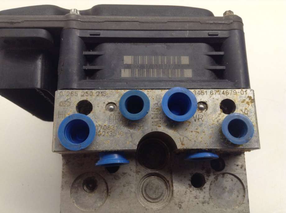 ABS sentral til BMW 5-Serie 2003-2010 (E60/E61) (E60/E61) (BMW|34 51 6 783 366-01|0 265 250 215|34 52 6 783 368-01)