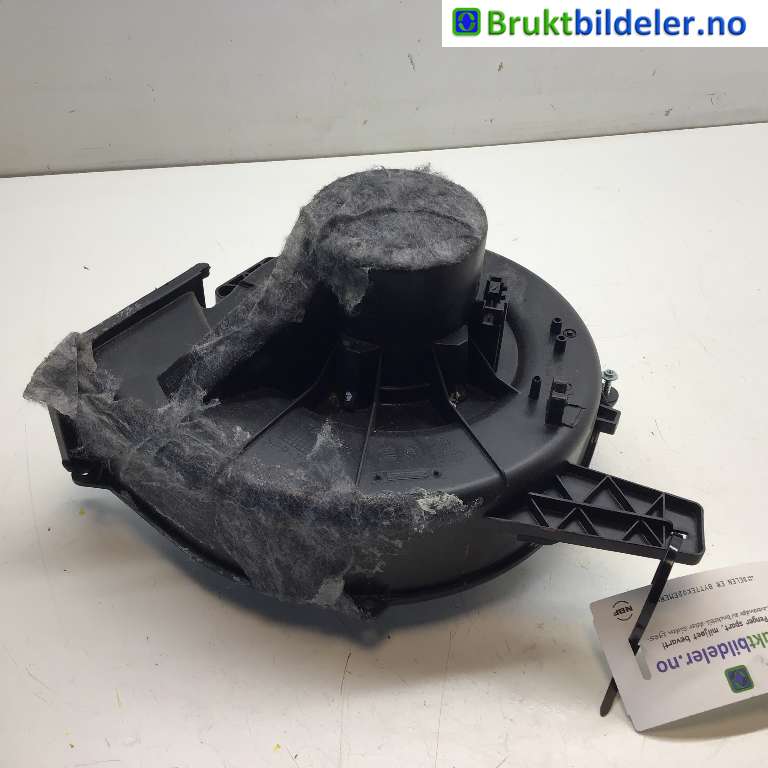 Varmeapparat motor til Škoda Rapid, 2012-2019  (SKODA|6R1 819 015)