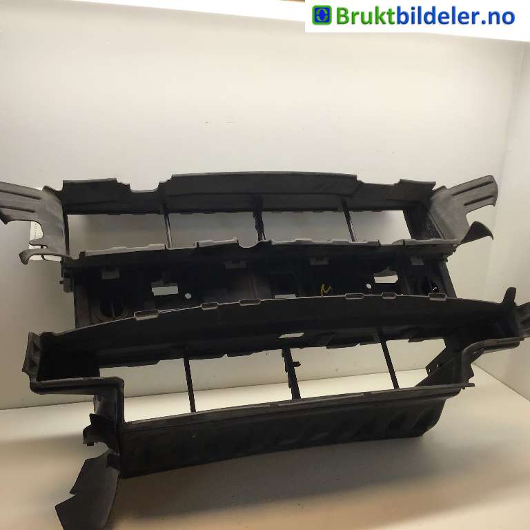 Diverse deler til Ford Kuga, 2013-2019 (FORD|FV44-8473-DA)