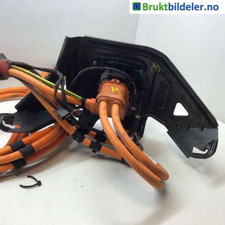 Batterilader inntak/luke til Mercedes EQC 2019-->> (MERCEDES|A 293 540 69 04|)