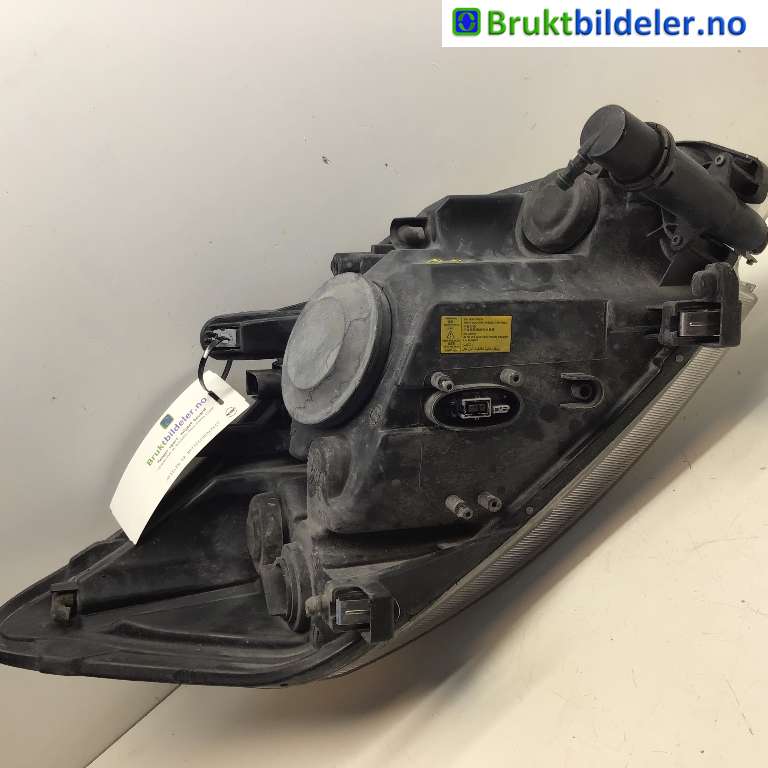 Frontlykt venstre xenon til Ford Kuga 2008-2012 (Type I)  (FORD|8V41-13006-AE|)