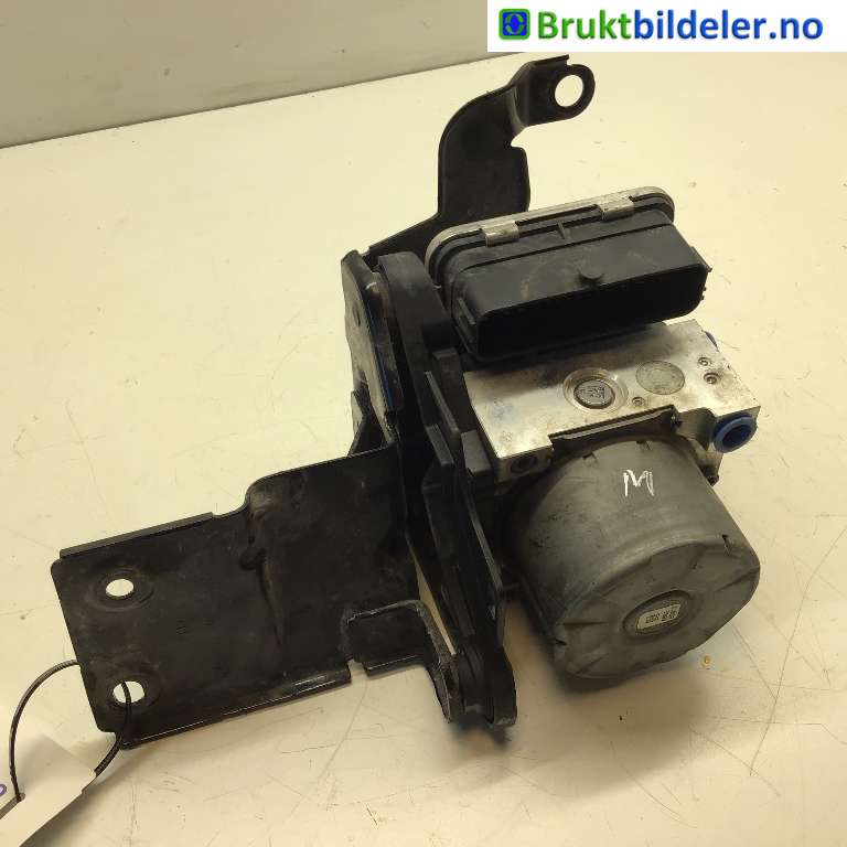 ABS sentral til VW Golf VII 2017-2020 (Fase 2) (VOLKSWAGEN|5Q0 614 517 CE|10.0220-1001.4)