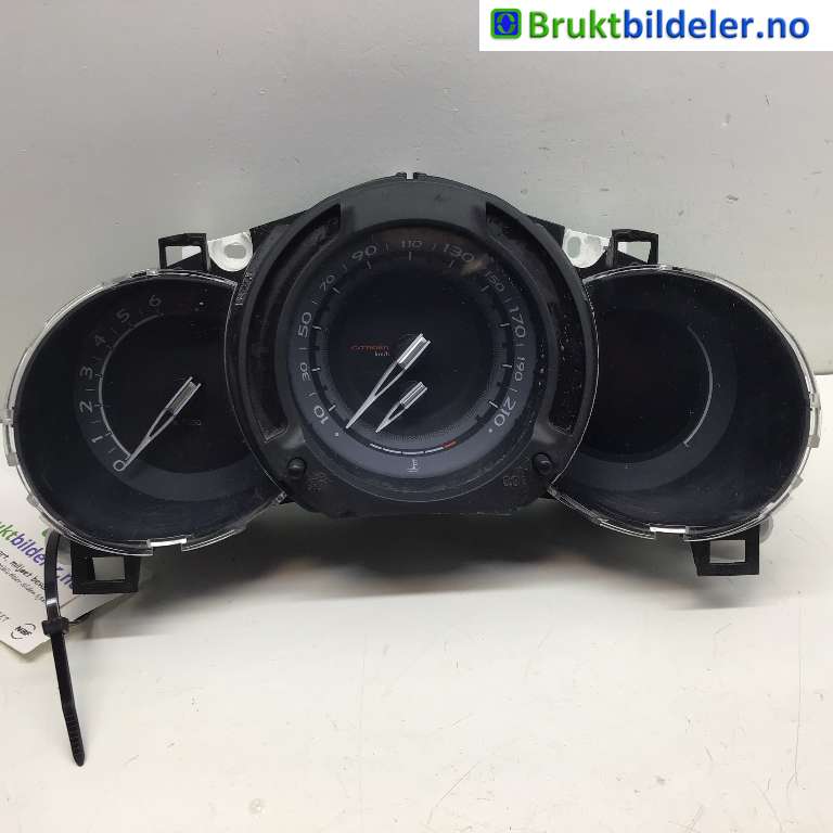 Instrumentpanel til Citroën DS3, 2010-2019  (CITROEN|98 041 357 XT)
