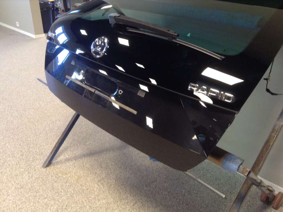 Bakluke combi til Škoda Rapid 2012-2019  (SKODA|5JJ 827 023 G||5JJ 827 025 L)
