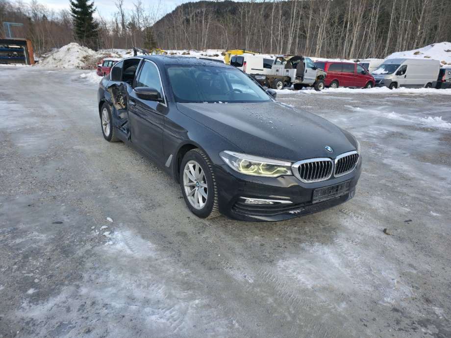 Støtfanger foran til BMW 5-Serie 2017-->> (G30/G31) (G30/G31) (BMW|51 11 7 427 442|)