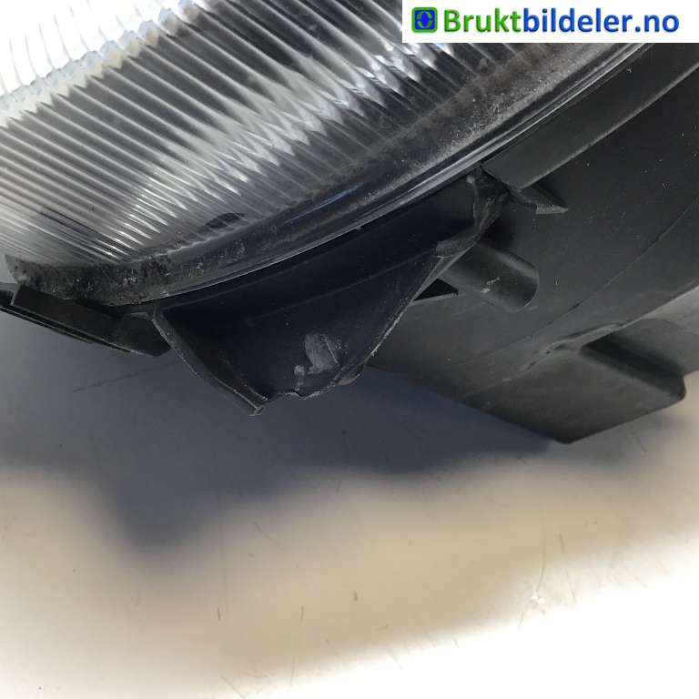 Frontlykt høyre xenon til Škoda Yeti 2009-2013 (Fase 1)  (SKODA|5L1 941 016 B|0 301 248 282 00|)