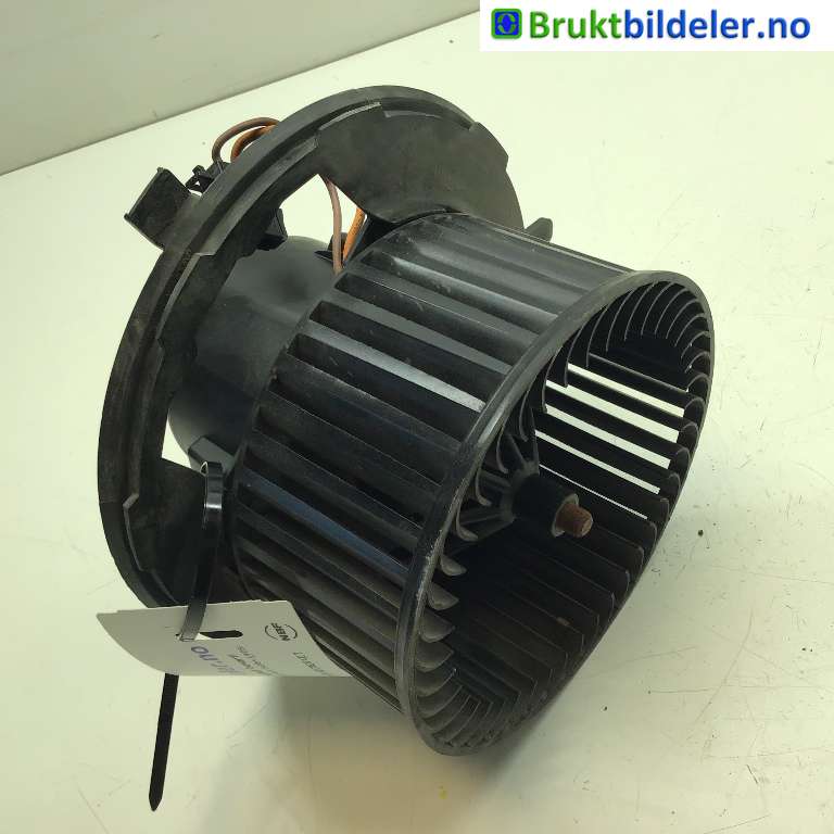 Varmeapparat motor til Škoda Yeti 2009-2013 (Fase 1)  (SKODA|3C1 820 015 N|CZ016060-0866|)