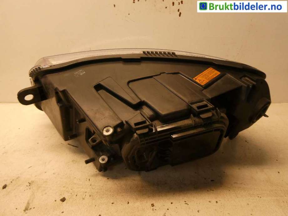 Frontlykt høyre xenon til Audi A6 2005-2008 (Type III, Fase 1) (C6) (C6) (AUDI|4F0 941 030 AK|)