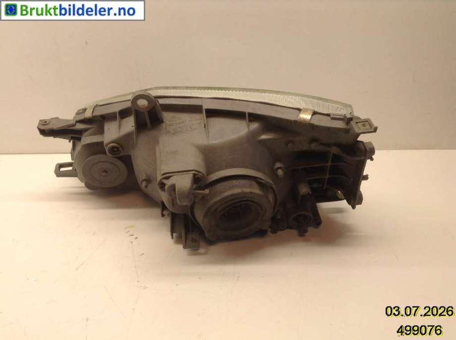 Frontlykt høyre halogen til Toyota Hiace 1996-2001 (Fase 1)  (TOYOTA|8111026080|)