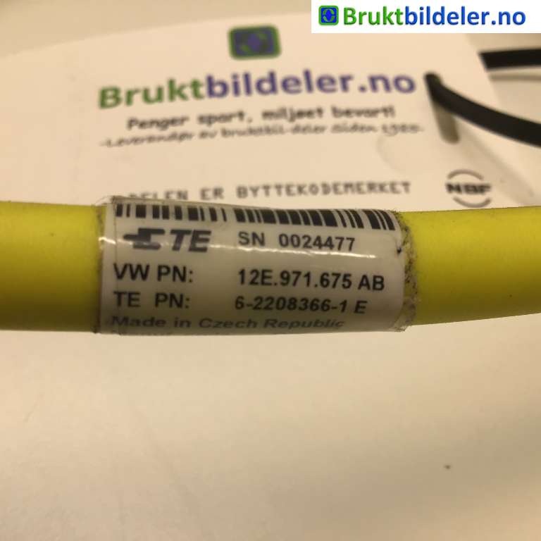 Batterilader kabel til VW e-Golf 2014-2017 (Fase 1)  (VOLKSWAGEN|12E 971 675 AB|6-2208366-1 E|)