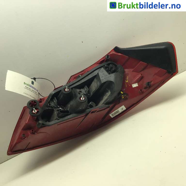 Baklykt venstre til Opel Insignia A 2014-2017  (OPEL|13226856|VP9TTX-13405-A|)