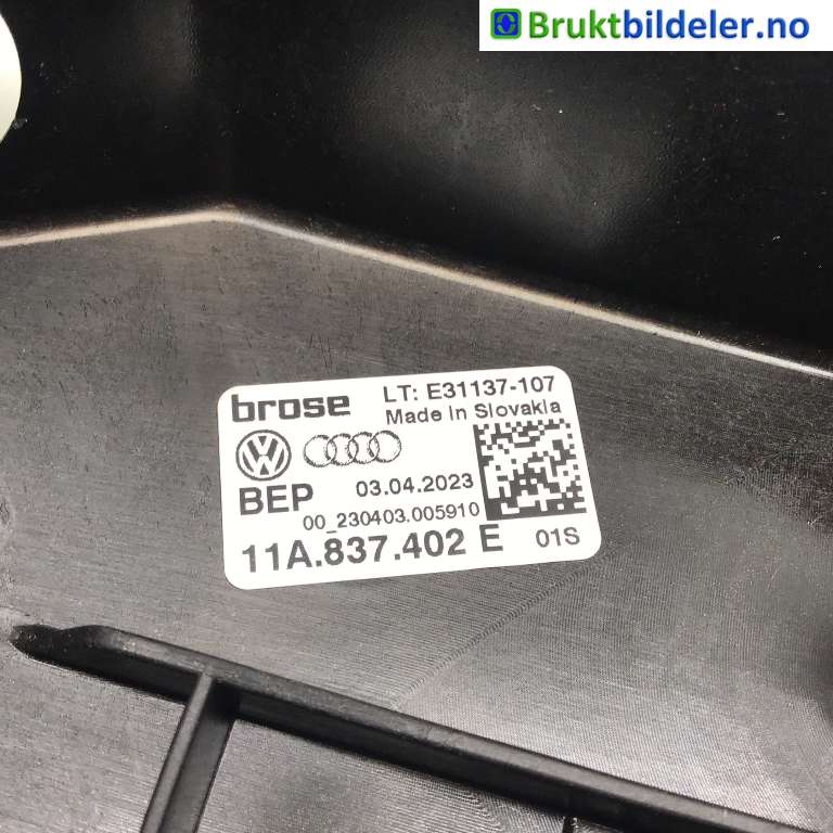 Ruteheis til VW ID.4 2020-->>  (VOLKSWAGEN|11A 837 462 D|E31137-107|11A 837 402 E)