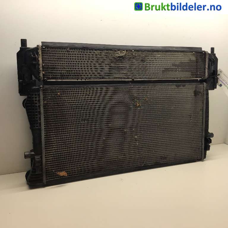 Radiator (automat gir) til VW Golf VII 2012-2017 (Fase 1) (VOLKSWAGEN|5Q0 121 251 EB|)