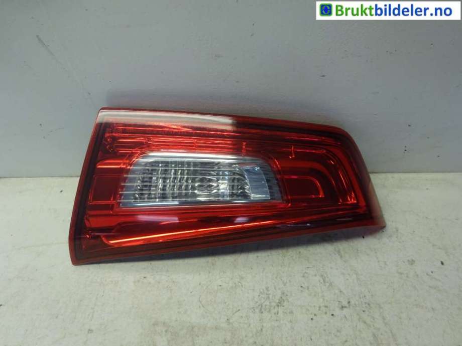 Baklykt høyre indre til Mitsubishi ASX 2010-2019 (MITSUBISHI|8336A088|)