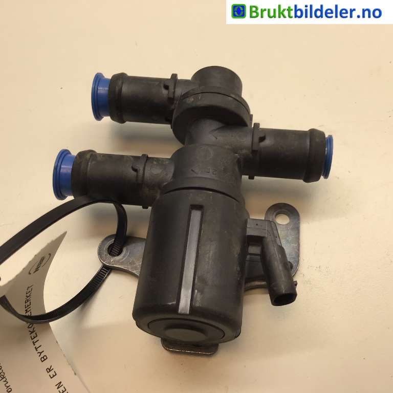 Diverse deler til VW ID.4 2020-->>  (VOLKSWAGEN|1EA 906 457|)