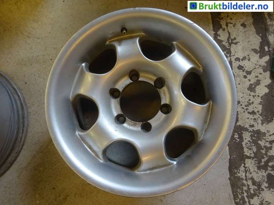 Felgsett aluminium til Toyota Hilux 1998-2001 (TOYOTA||3;8JJX16 5X114)