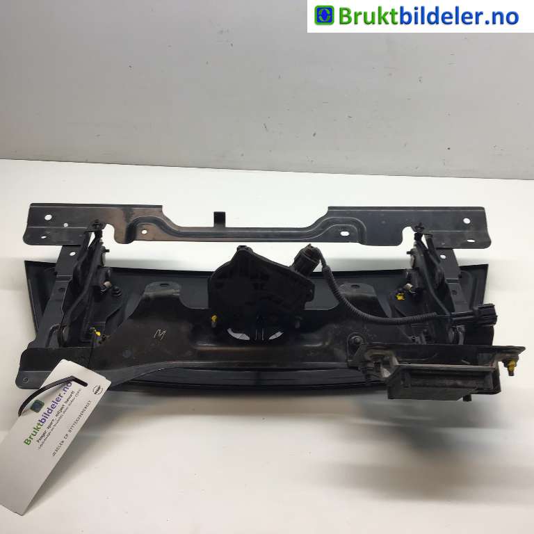 Batterilader inntak/luke til Nissan Leaf 2018-->> (Type II)  (NISSAN|657015SH2A|)