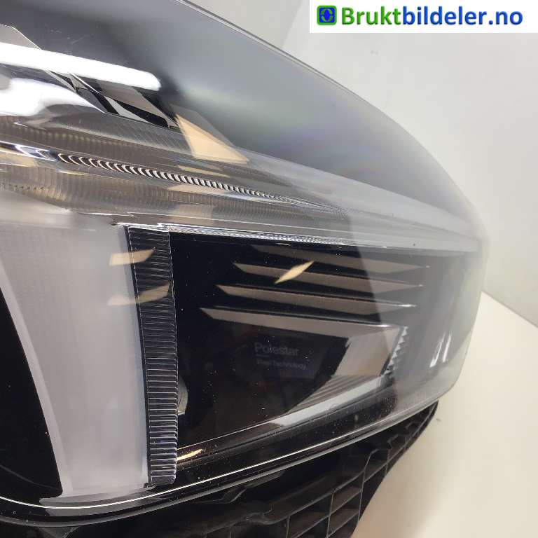 Frontlykt høyre halogen til Polestar 2 2020-->>  (POLESTAR|32228754|T141000007338|31698071)