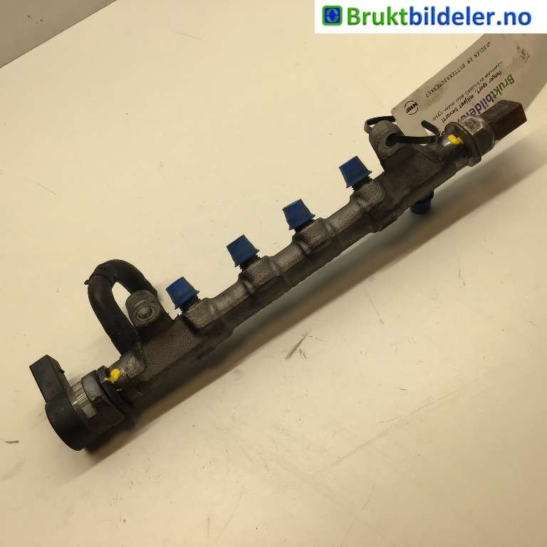 Dyseskinne (fuelrail) til VW Touran 2010-2015 (Type I, Fase 3)  (VOLKSWAGEN|03L 130 089 P|0184219|03L 089 M)