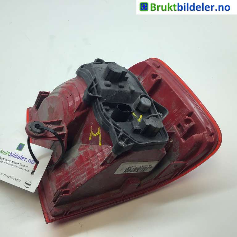 Baklykt venstre til VW Touran 2010-2015 (Type I, Fase 3) (VOLKSWAGEN|1T0 945 095 R|)