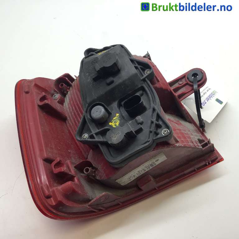 Baklykt høyre til VW Touran 2010-2015 (Type I, Fase 3) (VOLKSWAGEN|1T0 945 096 R|)