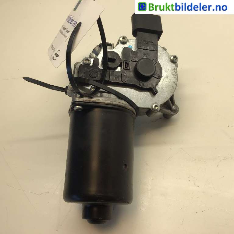 Viskermotor frontrute til BMW 3-Serie 2005-2011 (E90/E91/E92/E93) (E90/E91/E92/E93) (BMW|6161 6 978 263|404.959|----------)