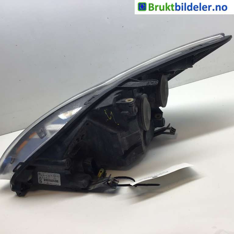 Frontlykt høyre xenon til Ford Focus 2008-2010 (Type II, Fase 2)  (FORD|8M51-13D154-CF|)