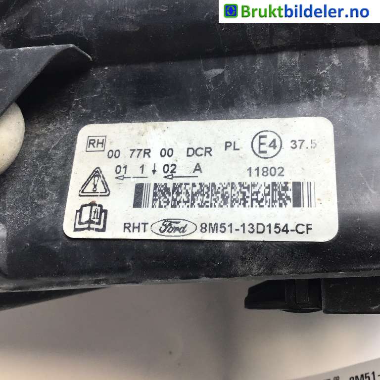 Frontlykt høyre xenon til Ford Focus 2008-2010 (Type II, Fase 2)  (FORD|8M51-13D154-CF|)