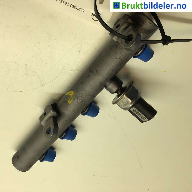 Dyseskinne (fuelrail) til Audi A6, Allroad 2006-2008 (Type II, Fase 1) (C6) (C6) (AUDI|059 130 089 AA|)