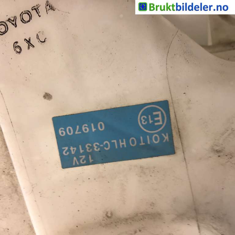 Spylertank til Toyota RAV4 2016-2019 (Type IV, Fase 2) (TOYOTA|85355-42170|)