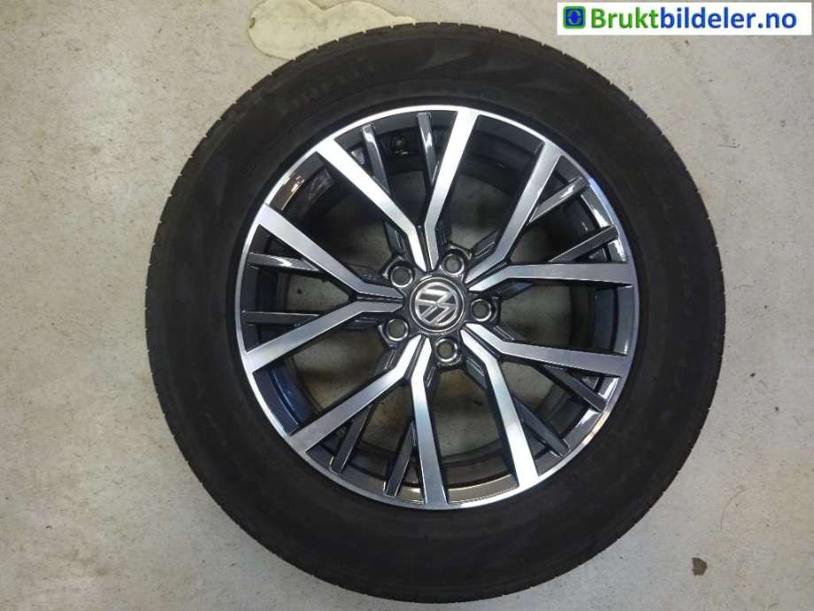 Hjulsett aluminium sommer til VW Tiguan 2016-2020 (Type II, Fase 1)  (VOLKSWAGEN|PIRELLI/CONTINENTAL|7JX17 ET40 5X112|5NA 601 025 AA)