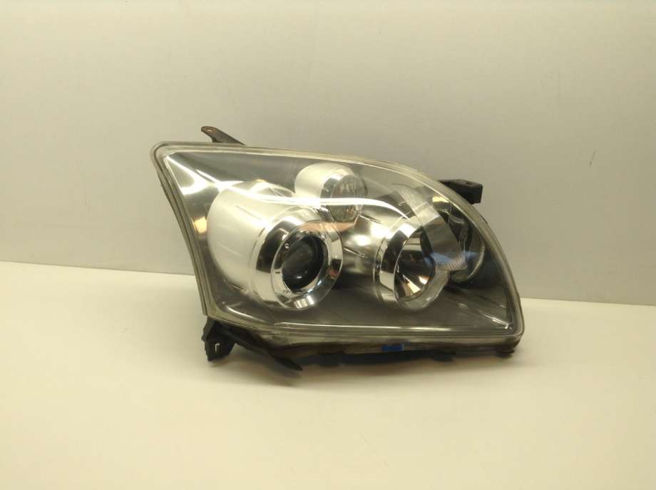 Frontlykt høyre halogen til Toyota Avensis 2003-2008 (Type II) (TOYOTA|8113005190|)