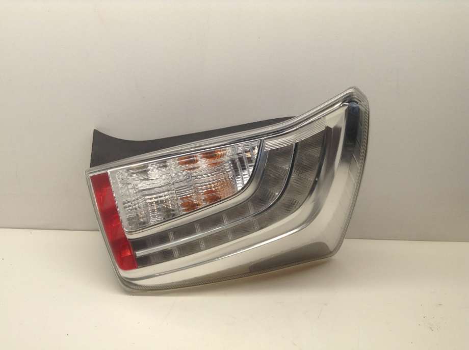 Baklykt høyre til Toyota Prius +7 2012-2020 (Type III) (stasjonsvogn) (stasjonsvogn) (TOYOTA|)