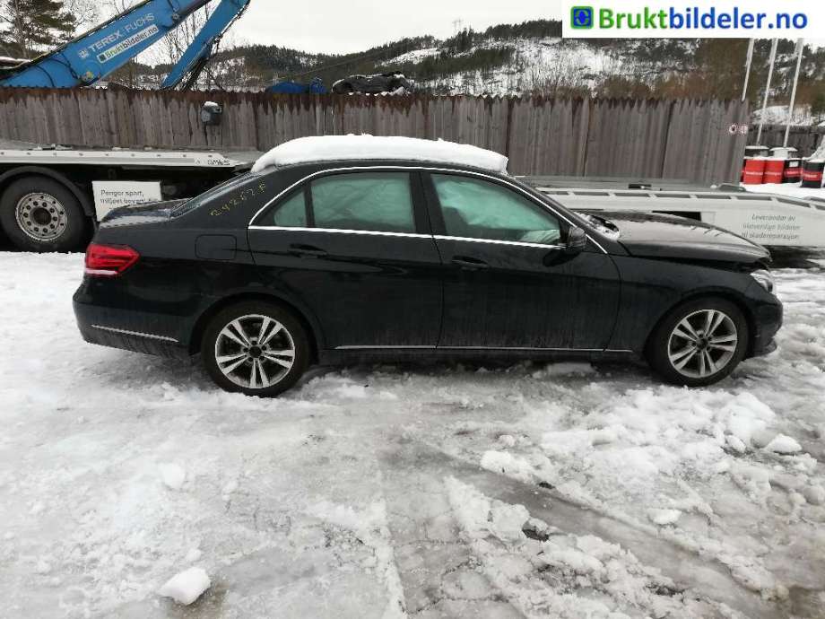 Dør høyre bak til Mercedes E-Klasse, 2013-2016 (Fase 2) (W212) (W212) (MERCEDES|)