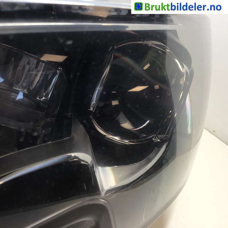 Frontlykt venstre halogen til Peugeot 308 2013-2021 (Type II) (PEUGEOT|9677832480|0 301 287 231 00|)