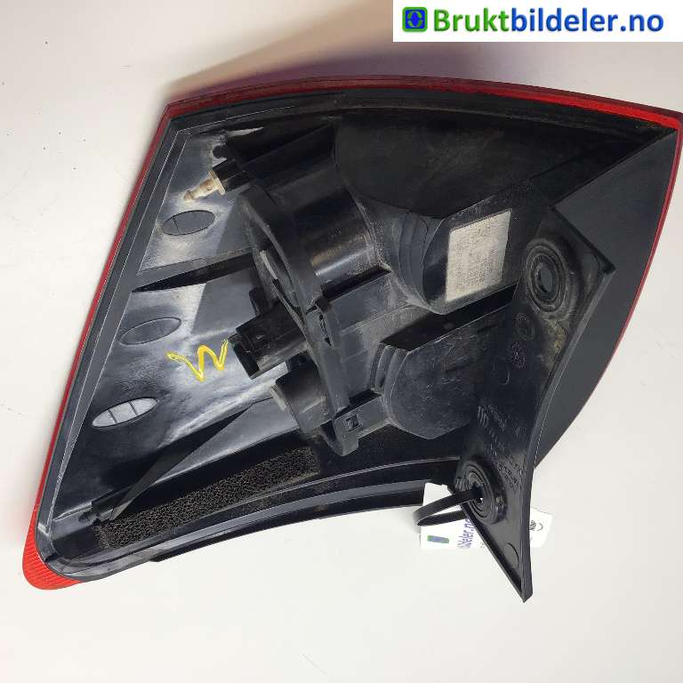 Baklykt venstre til Nissan Qashqai 2007-2010 (Type I, Fase 1)  (NISSAN|26555EY00A|)