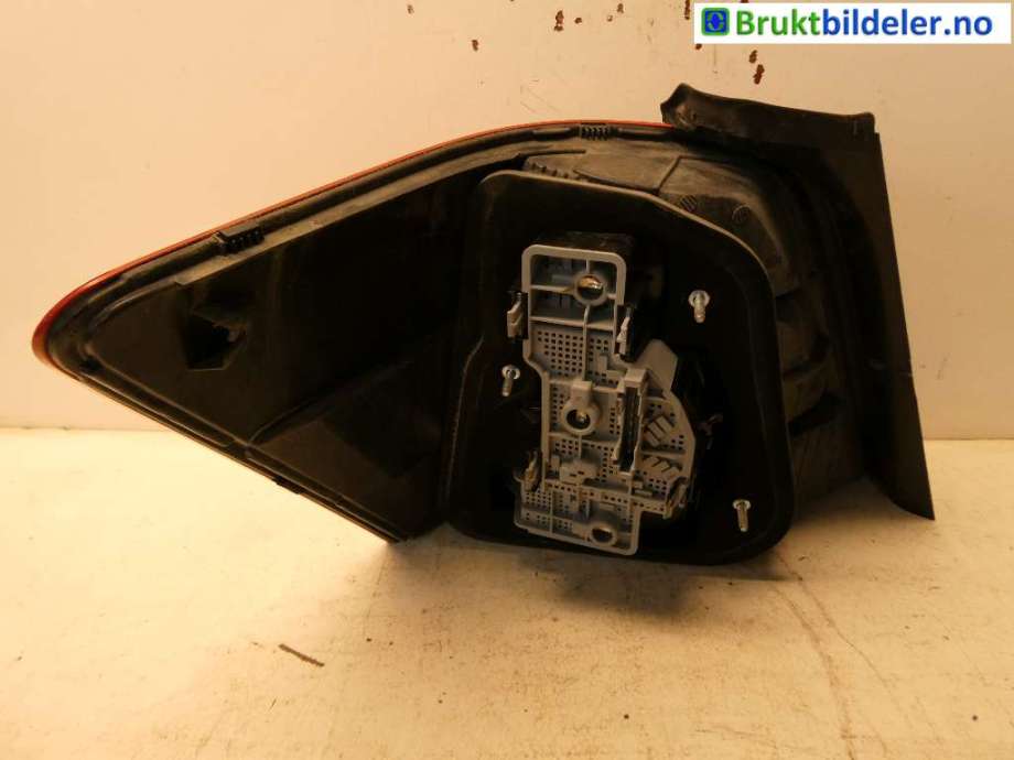 Baklykt høyre til Mercedes GLK 2008-2015 (X204) (X204) (MERCEDES|A 204 820 14 64|)