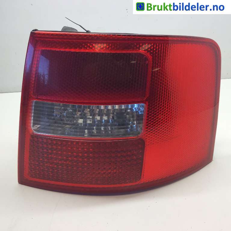 Baklykt høyre til Audi A6 2001-2004 (Type II, Fase 2) (C5) (C5) (AUDI|4B9 945 096F|41.280.999.9|)