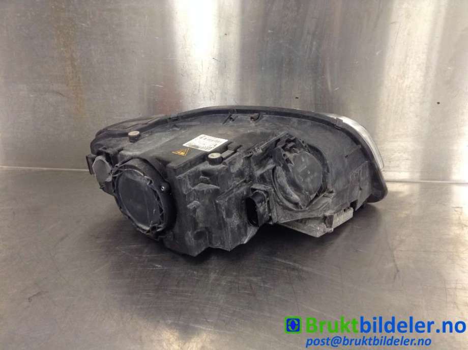 Frontlykt venstre xenon til Audi A4 2004-2008 (Type III) (B7) (B7) (AUDI|8E0 941 003 AM|0 301 219 271|)