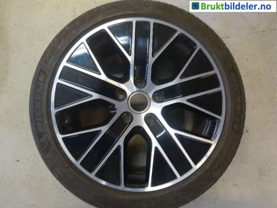 Felgsett aluminium til Porsche Taycan 2019-->> (PORSCHE|9J1 601 025 J|9/11X20 ET54/60|9J1 601 025 K)