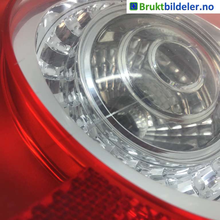Baklykt høyre indre til VW Passat 2005-2010 (B6) (B6) (VOLKSWAGEN|3C5 945 094 E|)