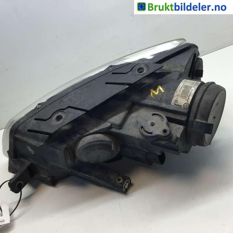 Frontlykt høyre halogen til VW Passat 2005-2010 (B6) (B6) (VOLKSWAGEN|3C0 941 006 M|89312180|)