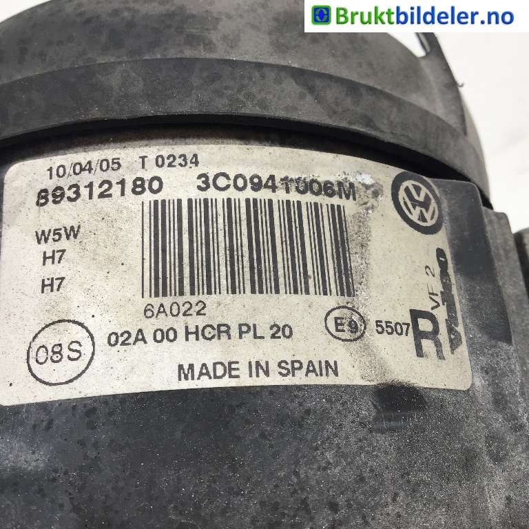 Frontlykt høyre halogen til VW Passat 2005-2010 (B6) (B6) (VOLKSWAGEN|3C0 941 006 M|89312180|)