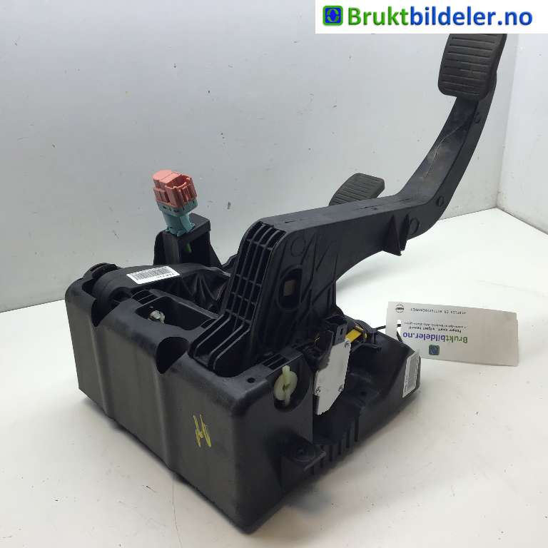 Pedalsett til Peugeot Boxer 2014-->> (Type III, Fase 2) (PEUGEOT|16 140 889 80|25863700|01384922080)