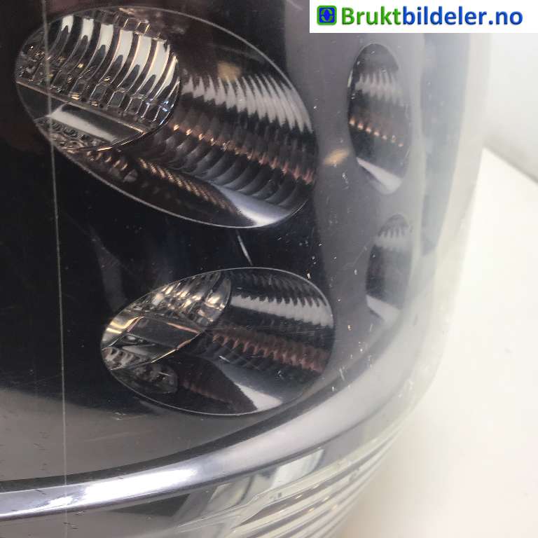 Baklykt venstre til Mitsubishi Outlander 2007-2010 (Type II, Fase 1)  (MITSUBISHI|8330A379|)